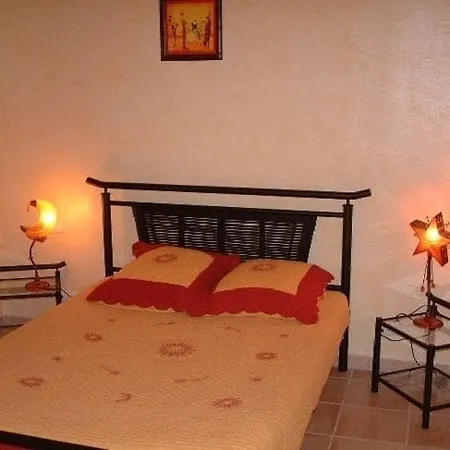 Mas Des Lys Penzion 4*